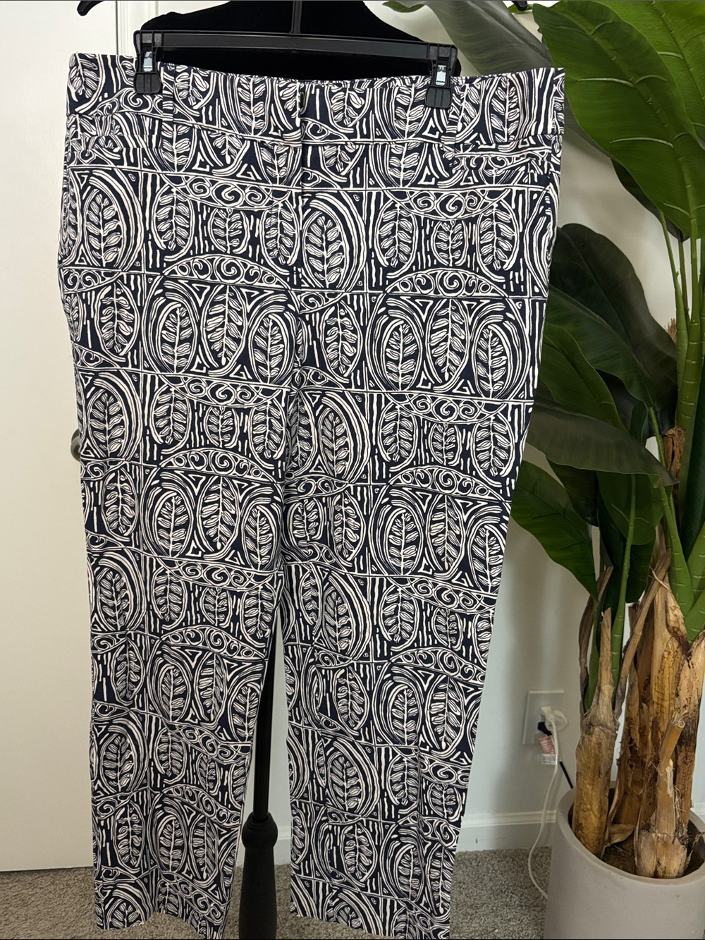 LOFT Navy and White Straight Leg Pants with Geometric Leaf Print